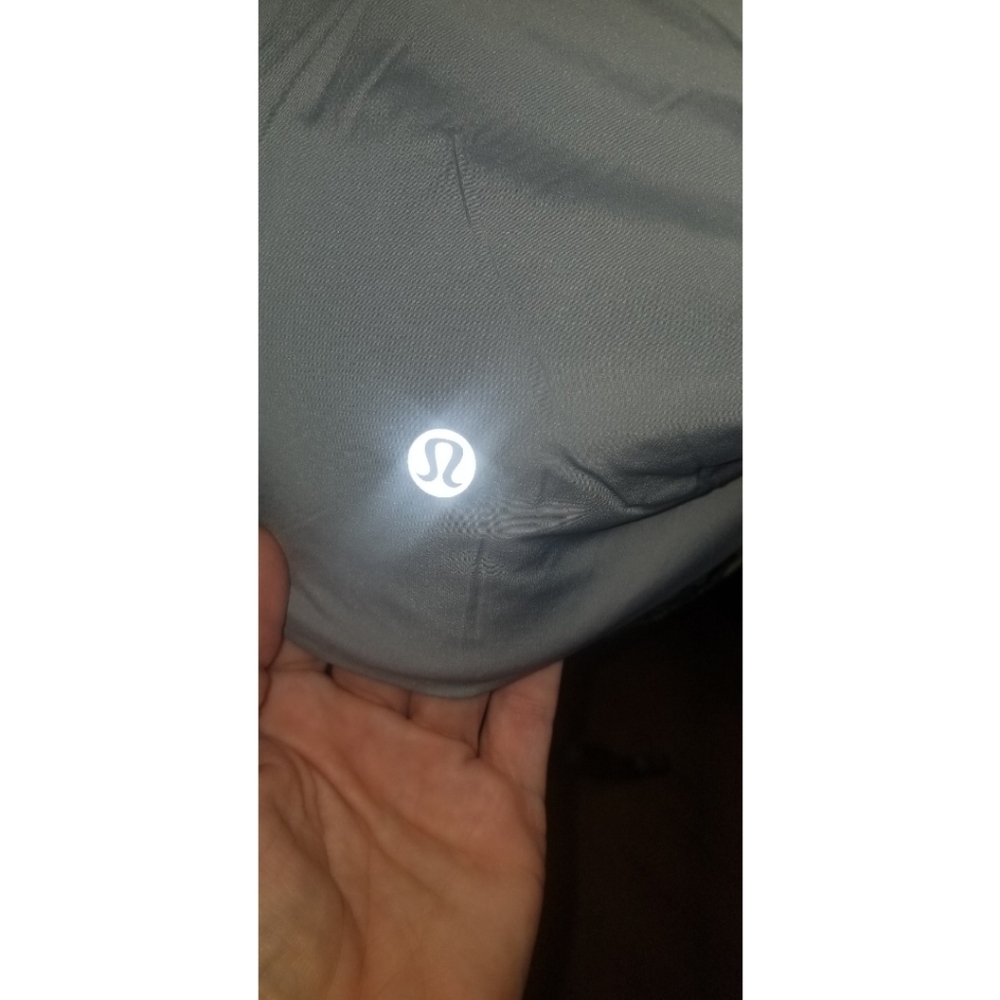 Lululemon Reversible Jacket - Picture 8 of 11